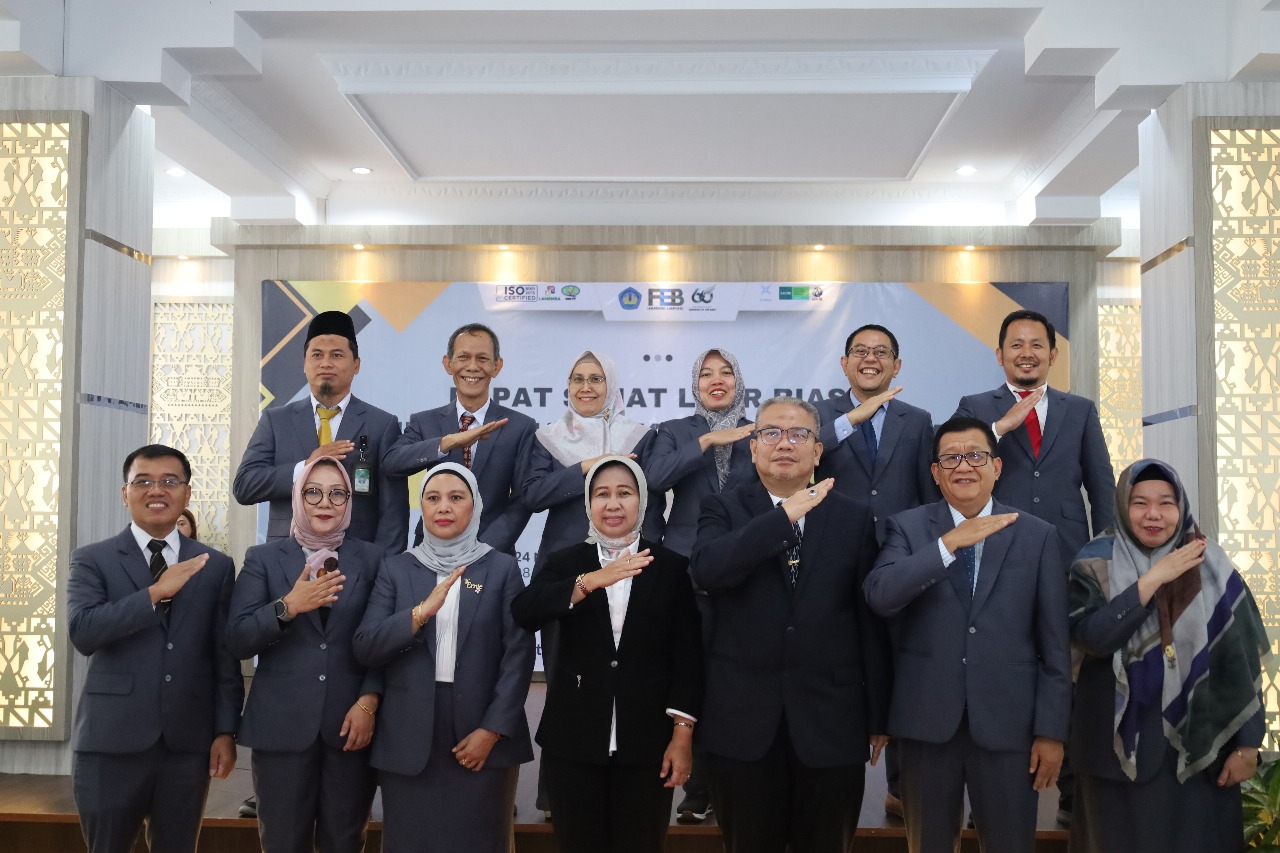 FEB Unila Gelar Rapat Senat Luar Biasa sebagai Pembuka Rangkaian Dies Natalis ke-60