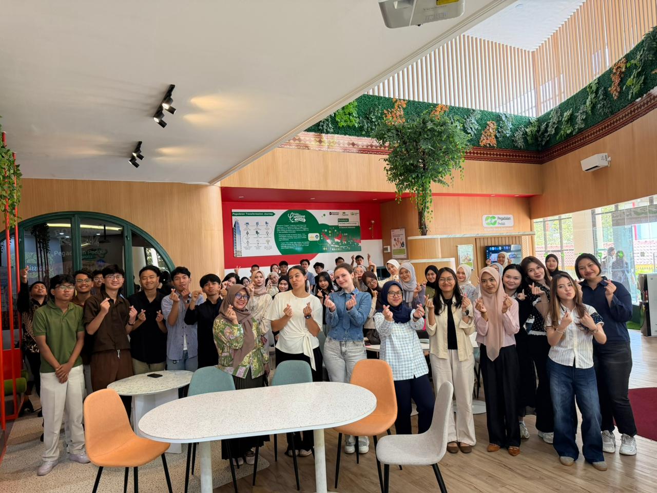 Russian Day di TGCL: Mahasiswa Rusia Hadirkan Perspektif Global dan Pertukaran Budaya