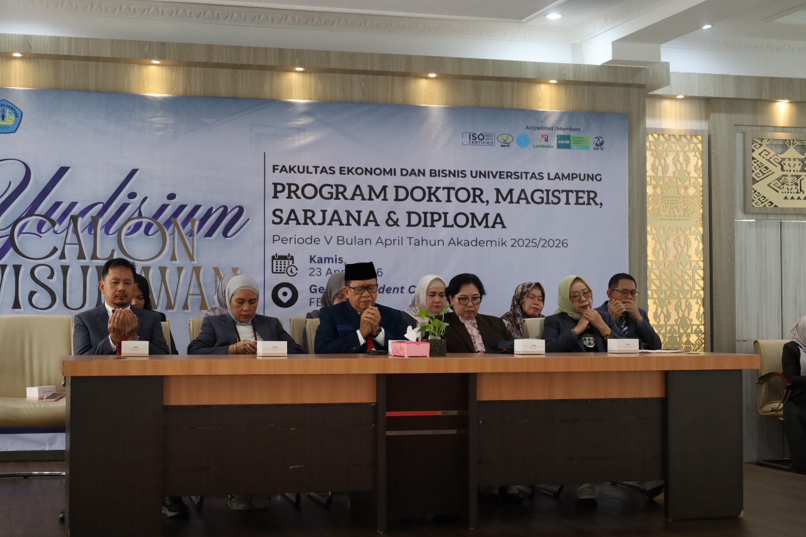 FEB Unila Luluskan 63 Mahasiswa pada Yudisium Periode V April 2026