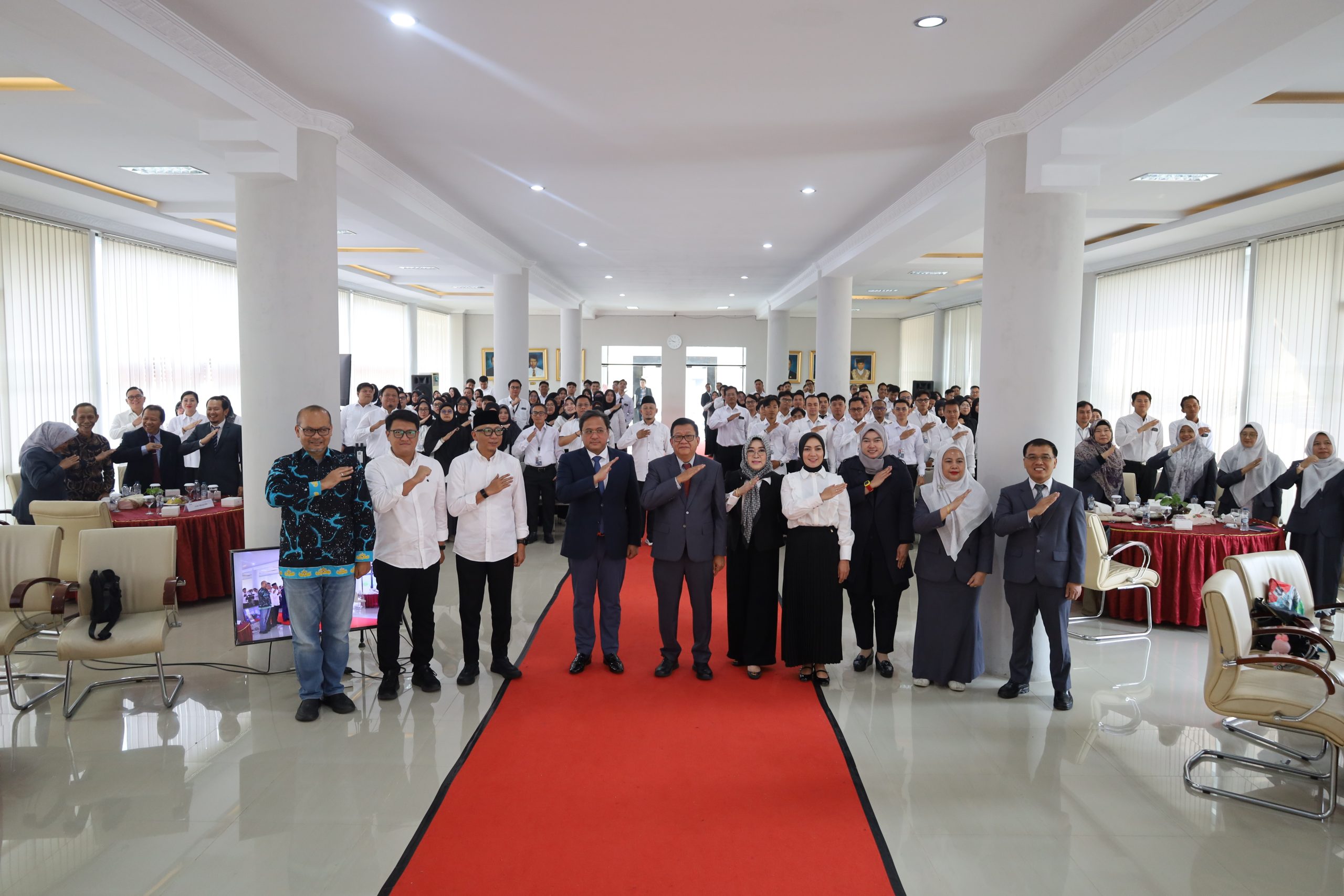 FEB Unila Gelar PKKMB Magister dan Doktor, Dorong Penguatan Kepemimpinan dan Riset Berkelanjutan