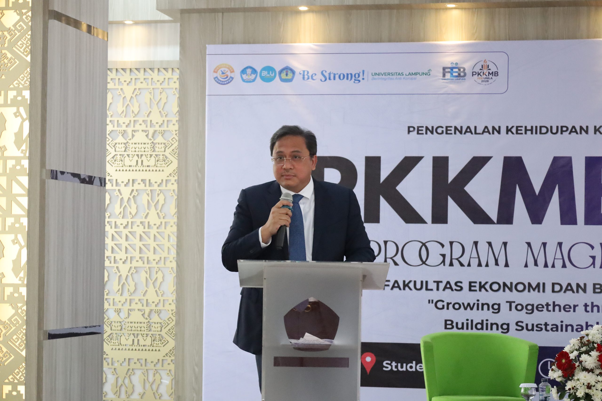 FEB Unila Dorong Generasi Pascasarjana Adaptif, Pemanfaatan AI dalam Riset Jadi Kunci Masa Depan Pembangunan Berkelanjutan