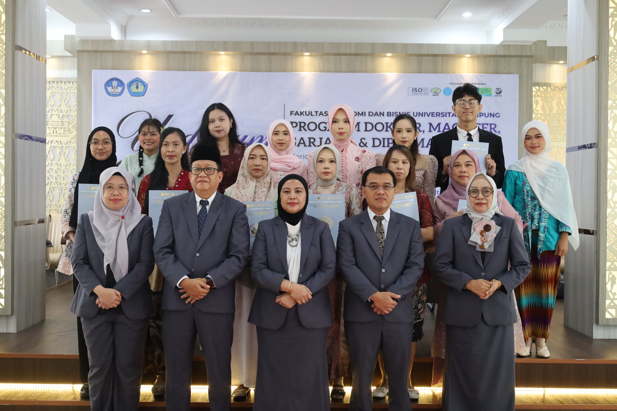 FEB Unila Luluskan 107 Mahasiswa pada Yudisium Periode VIII Agustus 2026