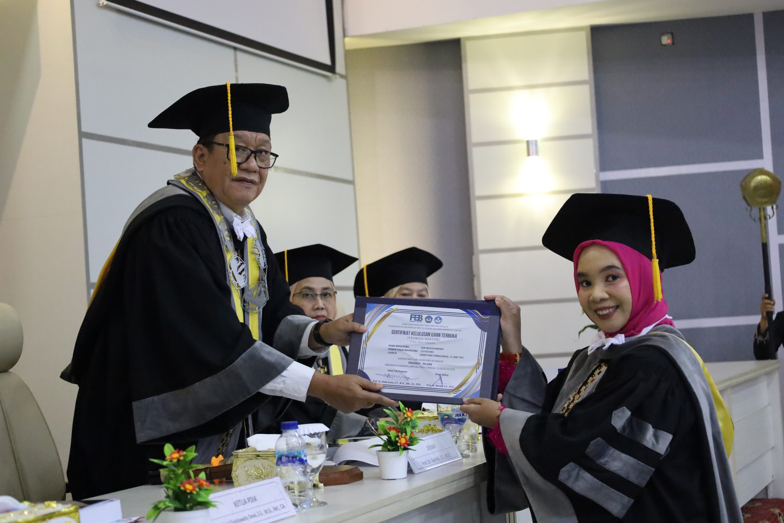 Angkat Isu Sustainability Perguruan Tinggi, Nur Wahyu Ningsih menjadi Doktor Ilmu Akuntansi Ke – 2 FEB Unila